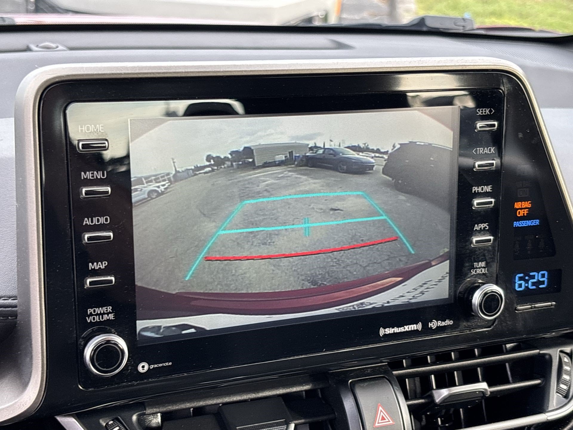 Used 2019 Toyota C-HR XLE FWD image 21