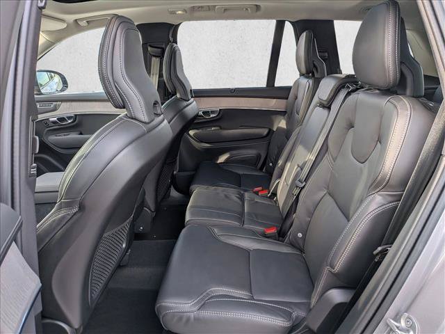 New 2026 Volvo XC90 B6 Ultra w/ Protection Package AWD/4WD image 17