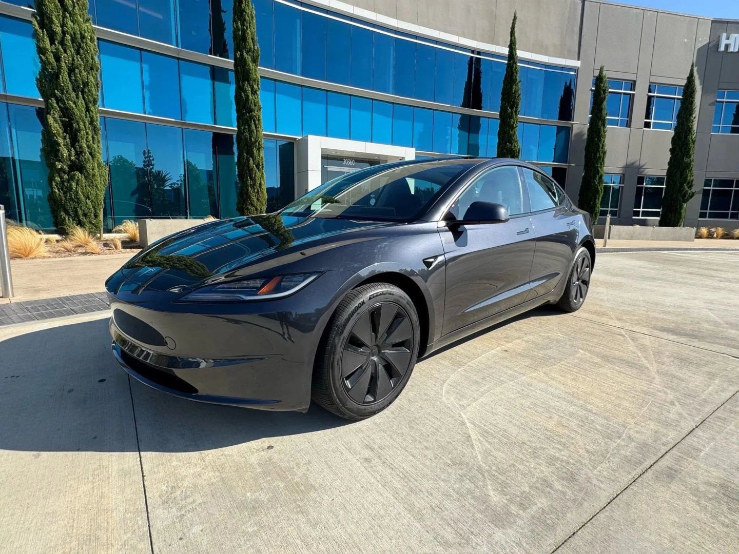 Used 2024 Tesla Model 3 Standard Range image 55