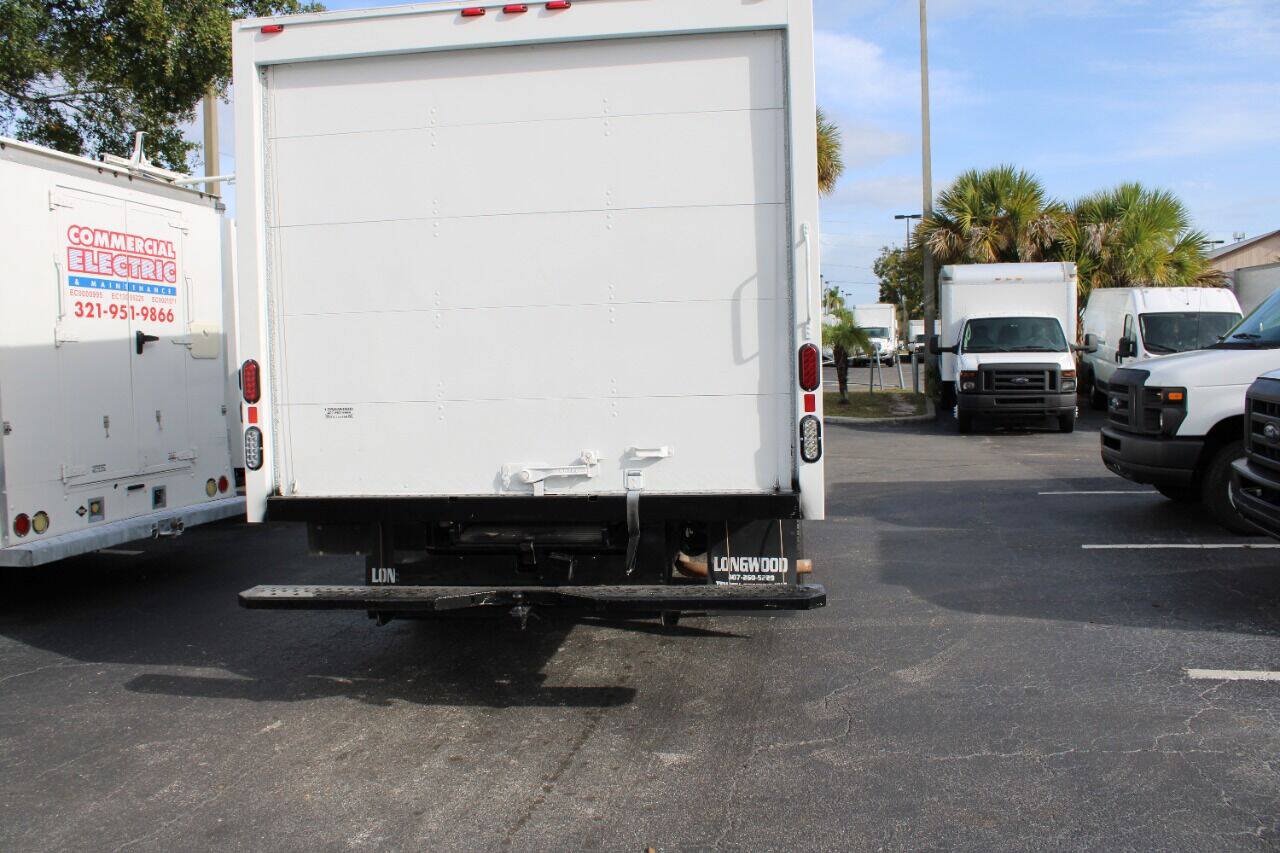 Used 2017 Ford E-350 and Econoline 350 Super Duty w/ Power Windows & Locks Group RWD image 4