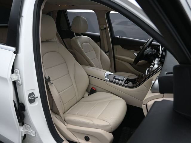 Used 2021 Mercedes-Benz GLC 300 image 28