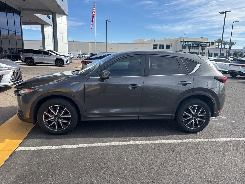 Used 2018 MAZDA CX-5 Touring image 2