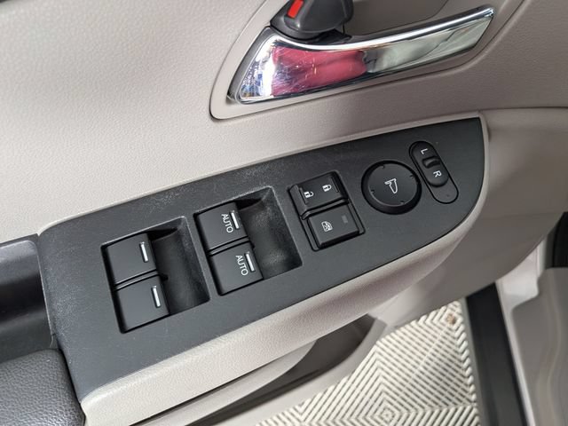 Used 2015 Honda Odyssey EX image 10