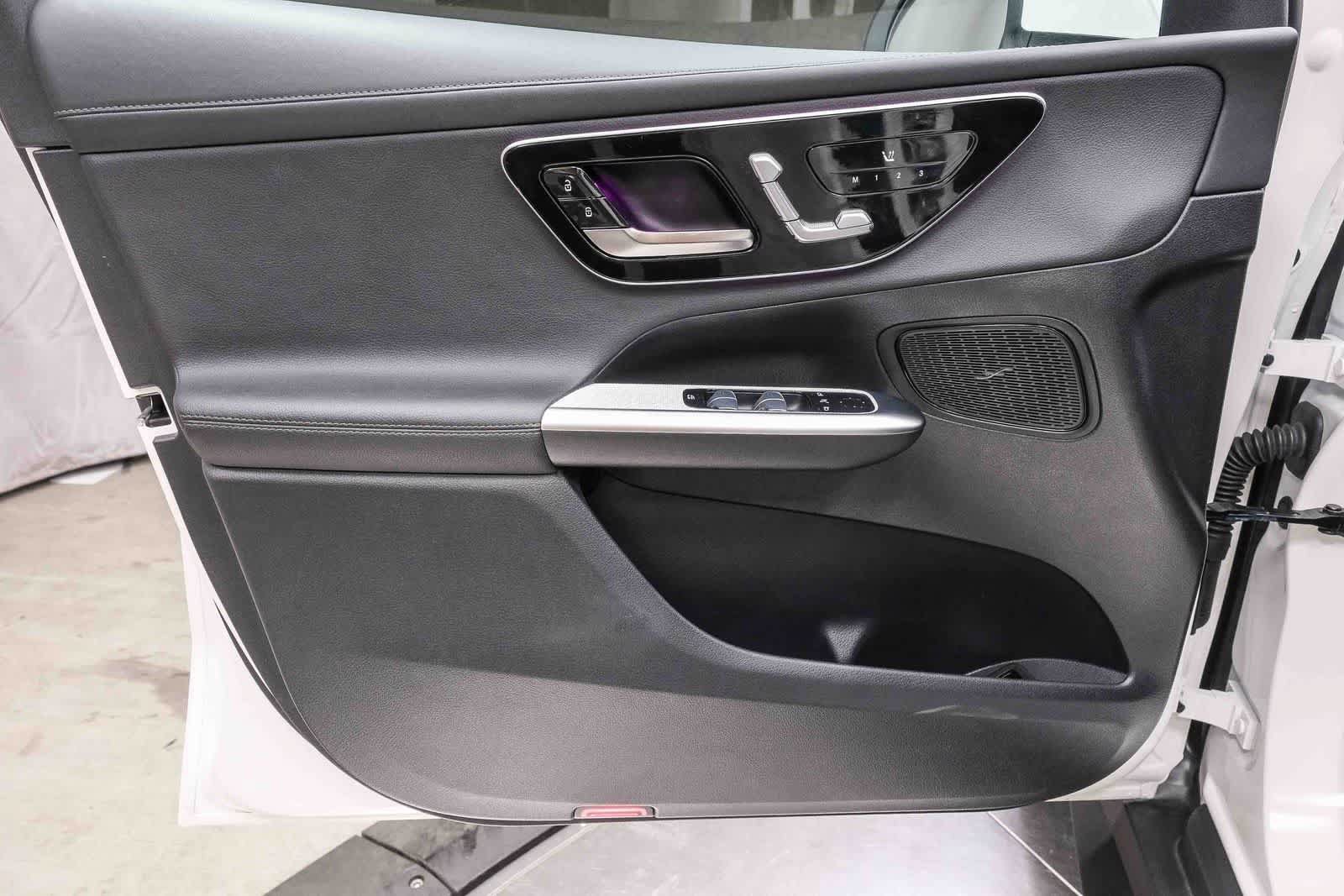 Certified 2025 Mercedes-Benz GLC 350e 4MATIC image 26
