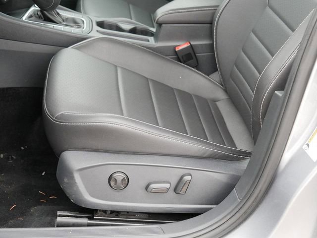 Certified 2024 Volkswagen Jetta SE image 14