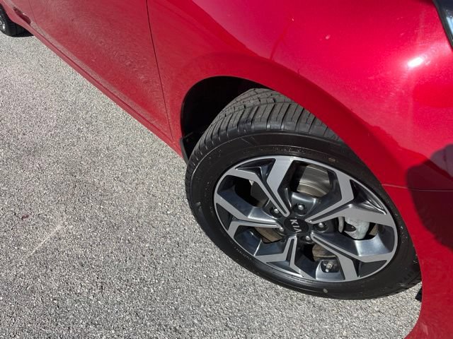 Used 2021 Kia Forte LXS FWD image 15
