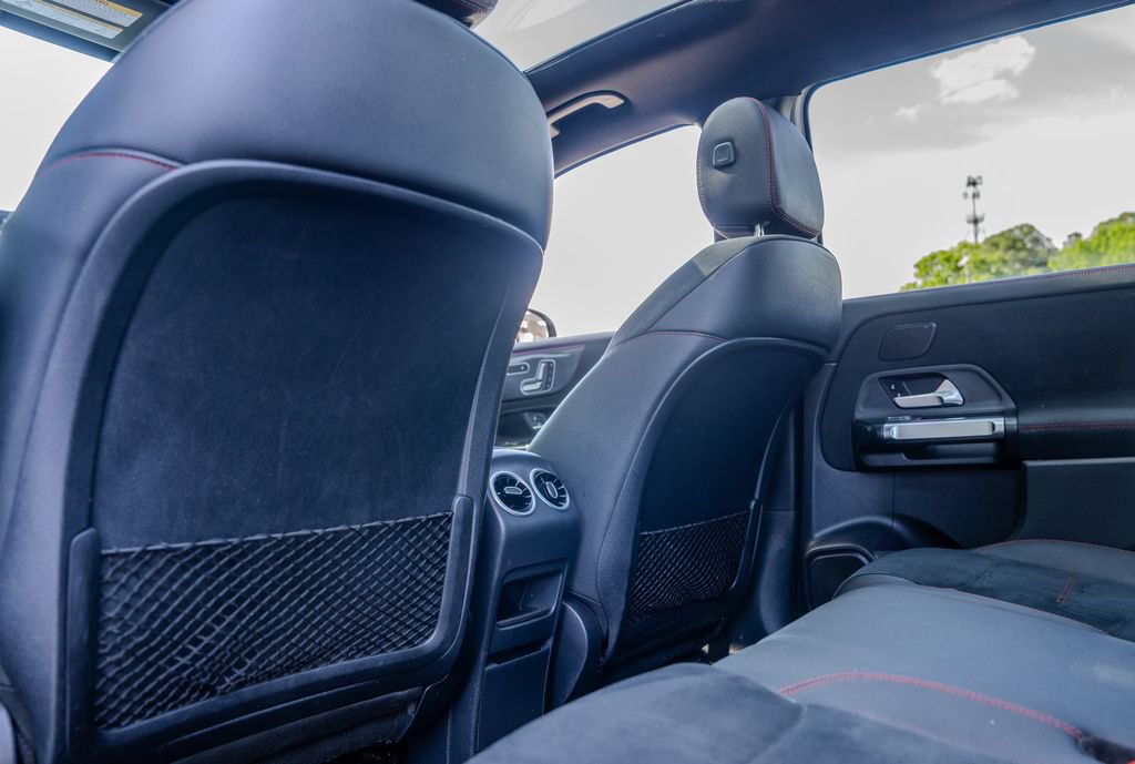 Used 2024 Mercedes-Benz GLB 250 image 21