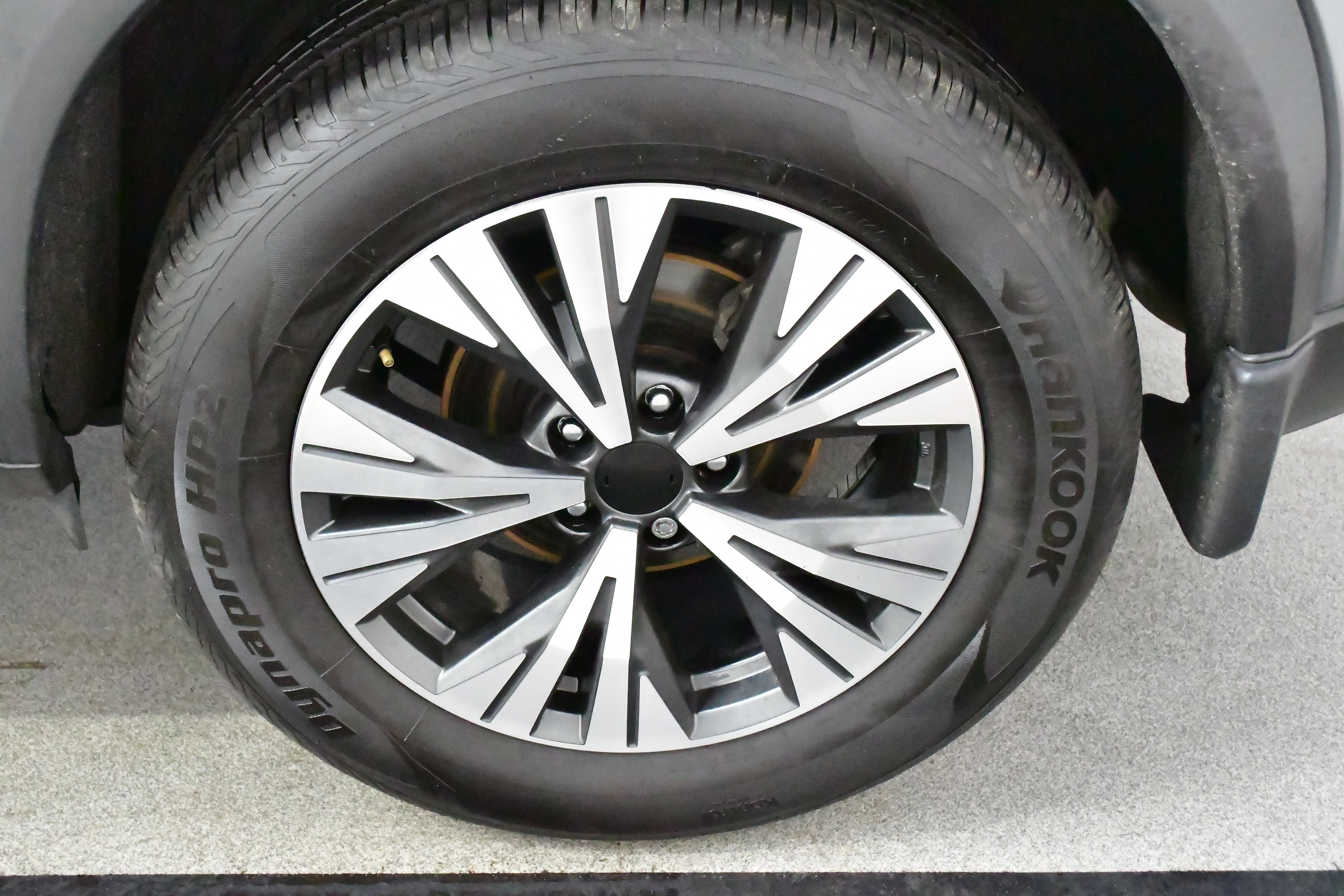 Used 2023 Nissan Rogue SV image 62