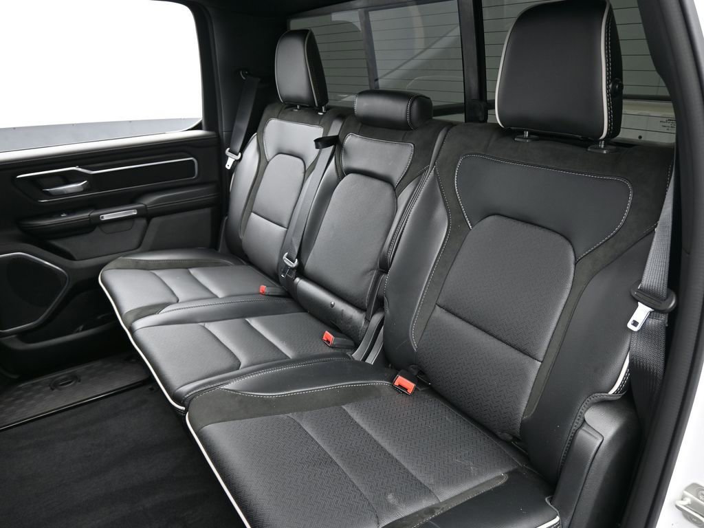 Used 2025 RAM 1500 Laramie image 40