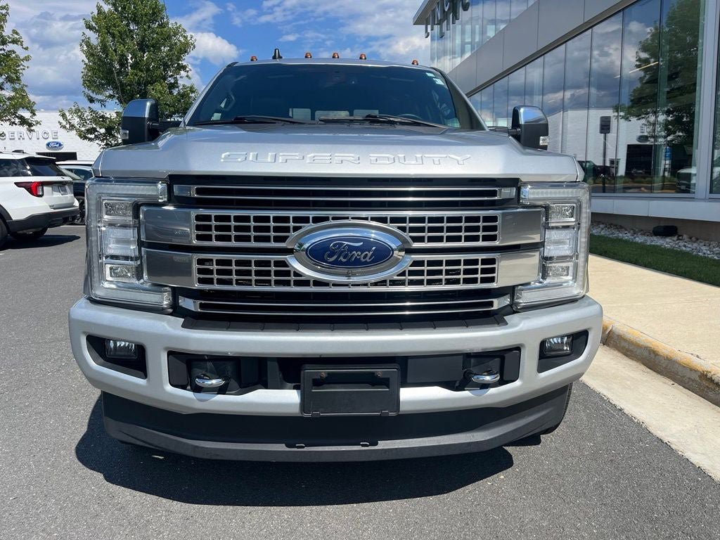 Used 2019 Ford F250 Platinum w/ Platinum Ultimate Package AWD/4WD image 2