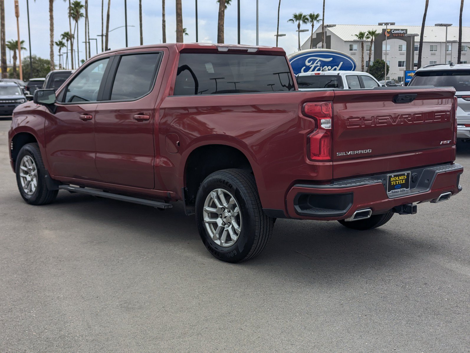 Used 2022 Chevrolet Silverado 1500 RST w/ Z71 Off-Road Package AWD/4WD image 4