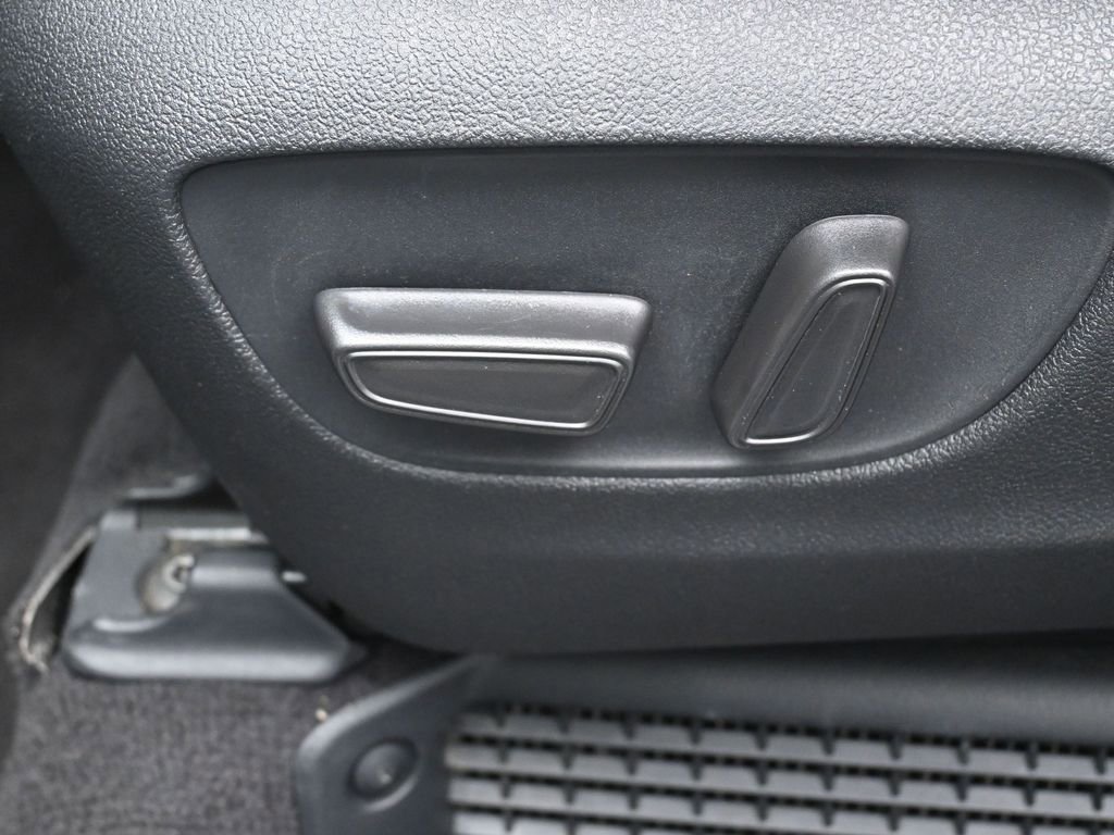 Certified 2024 Toyota Sienna LE image 12