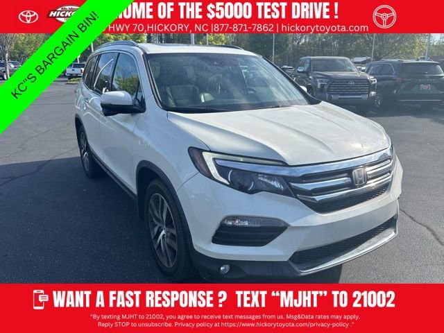 Used 2017 Honda Pilot Touring image 1