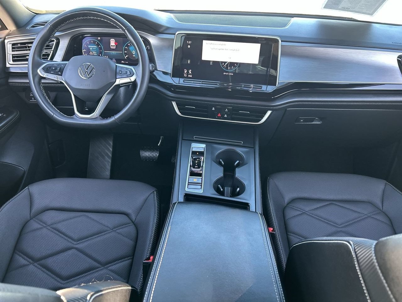 Used 2024 Volkswagen Atlas Cross Sport SE FWD image 12