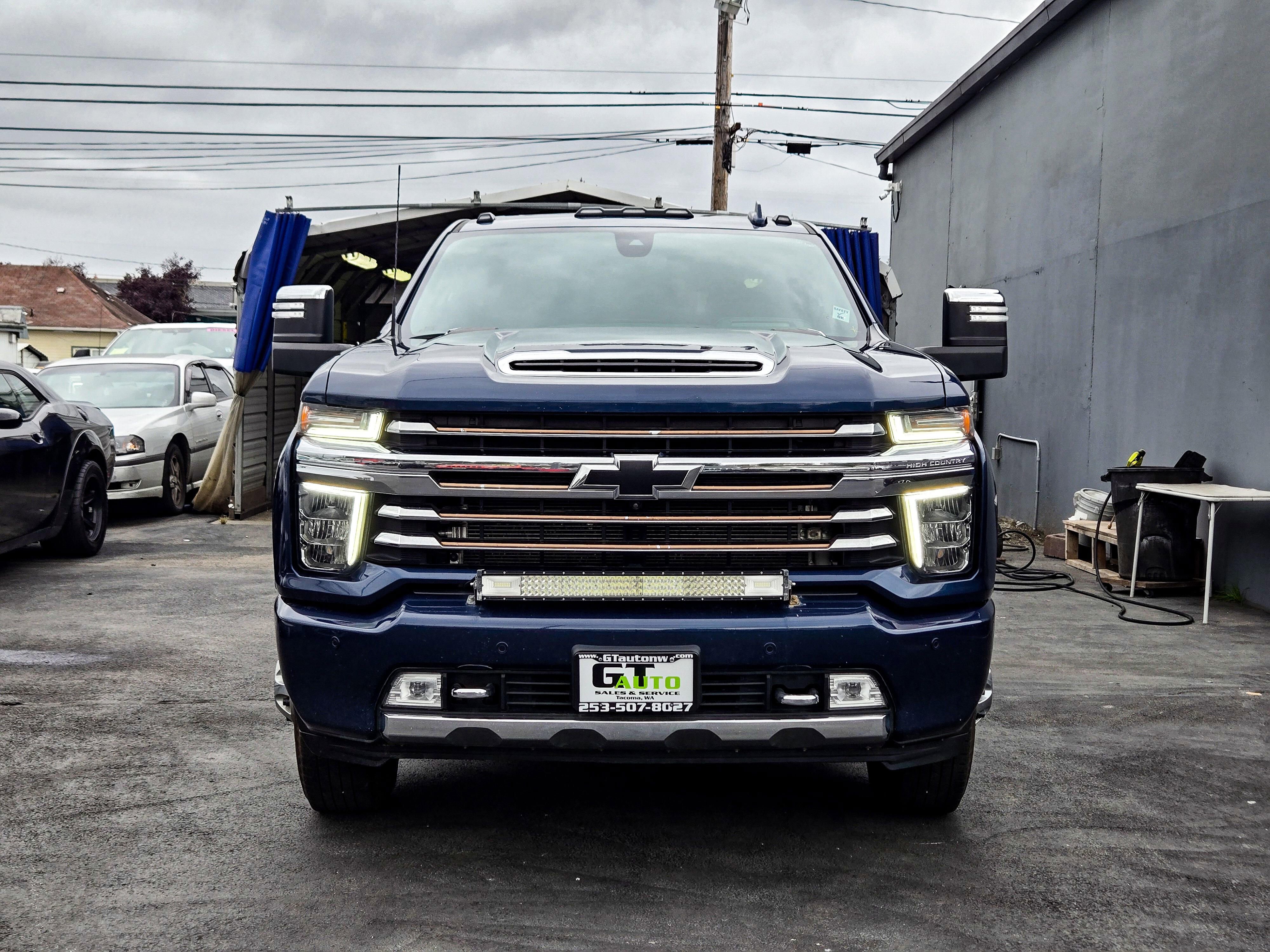 Used 2023 Chevrolet Silverado 3500 High Country w/ LPO, Hitch Package image 11
