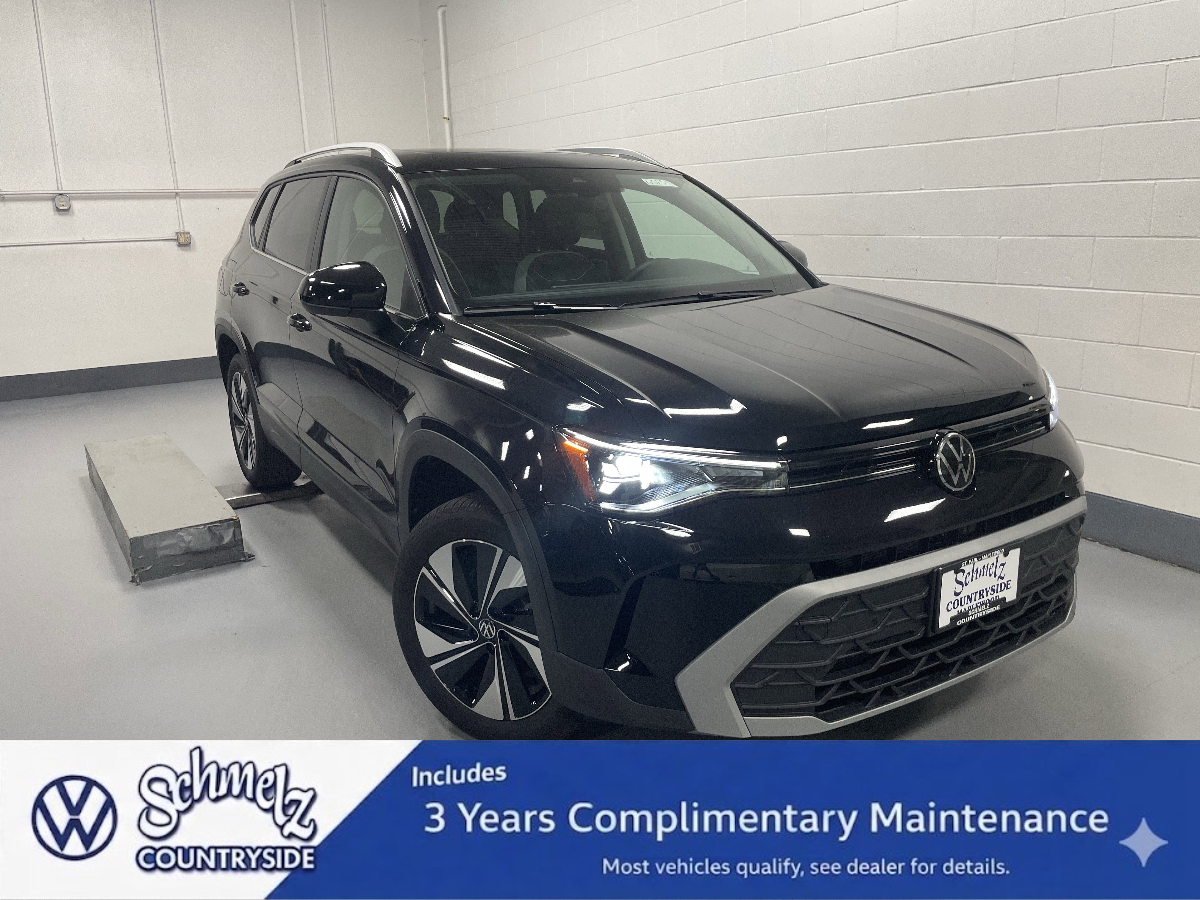 New 2025 Volkswagen Taos SE