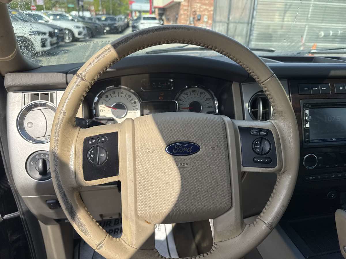 Used 2012 Ford Expedition XLT AWD/4WD image 14