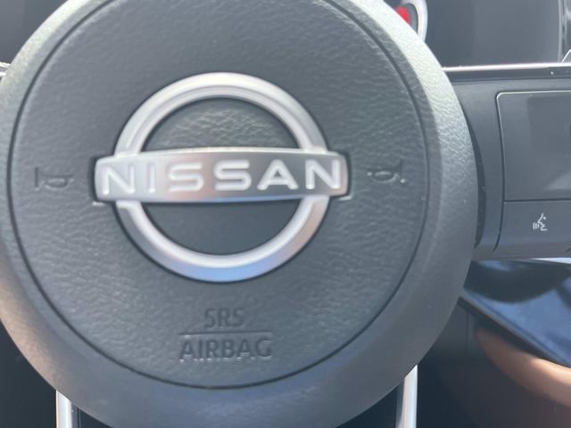 Used 2024 Nissan Pathfinder Platinum w/ Cargo Package image 35