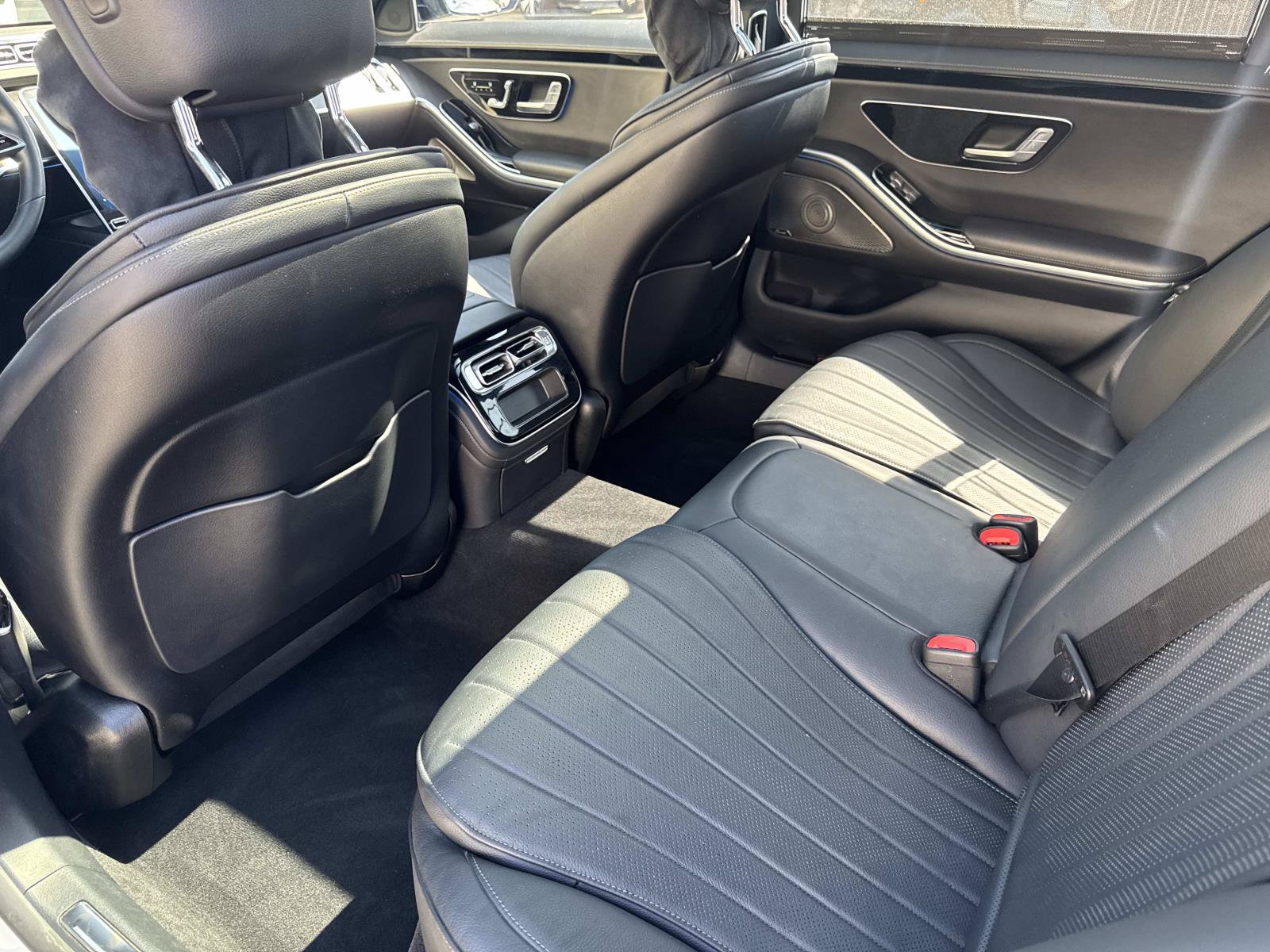 Used 2022 Mercedes-Benz S 500 4MATIC image 11
