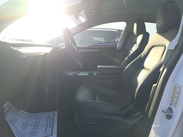 Used 2024 Tesla Model Y Long Range AWD/4WD image 5