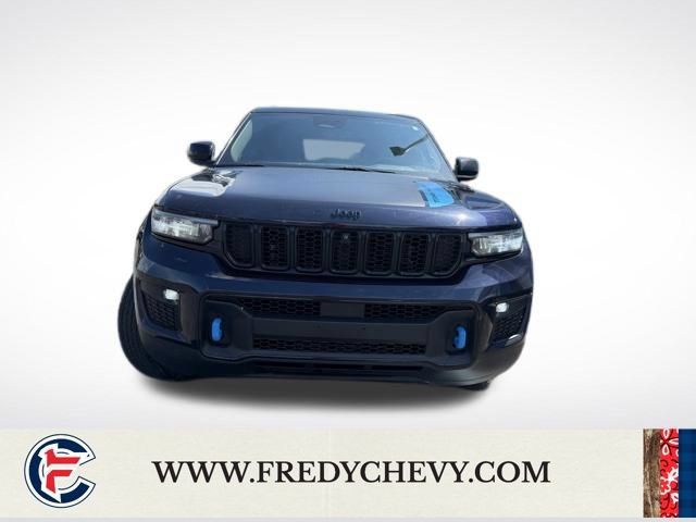 Used 2024 Jeep Grand Cherokee Trailhawk AWD/4WD image 30