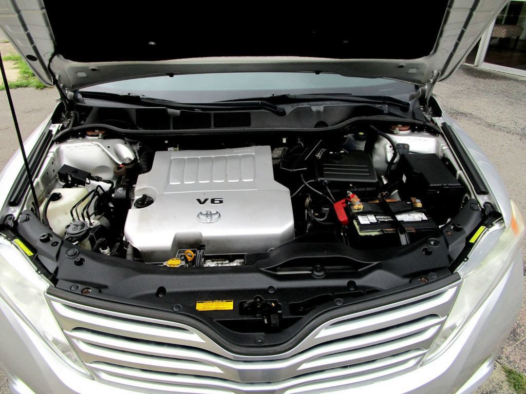 Used 2012 Toyota Venza Limited w/ Tow Pkg AWD/4WD image 31