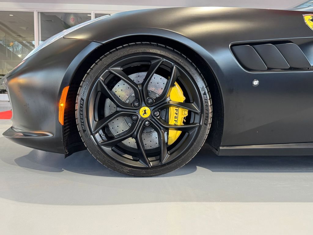 Used 2018 Ferrari GTC4Lusso T RWD image 48