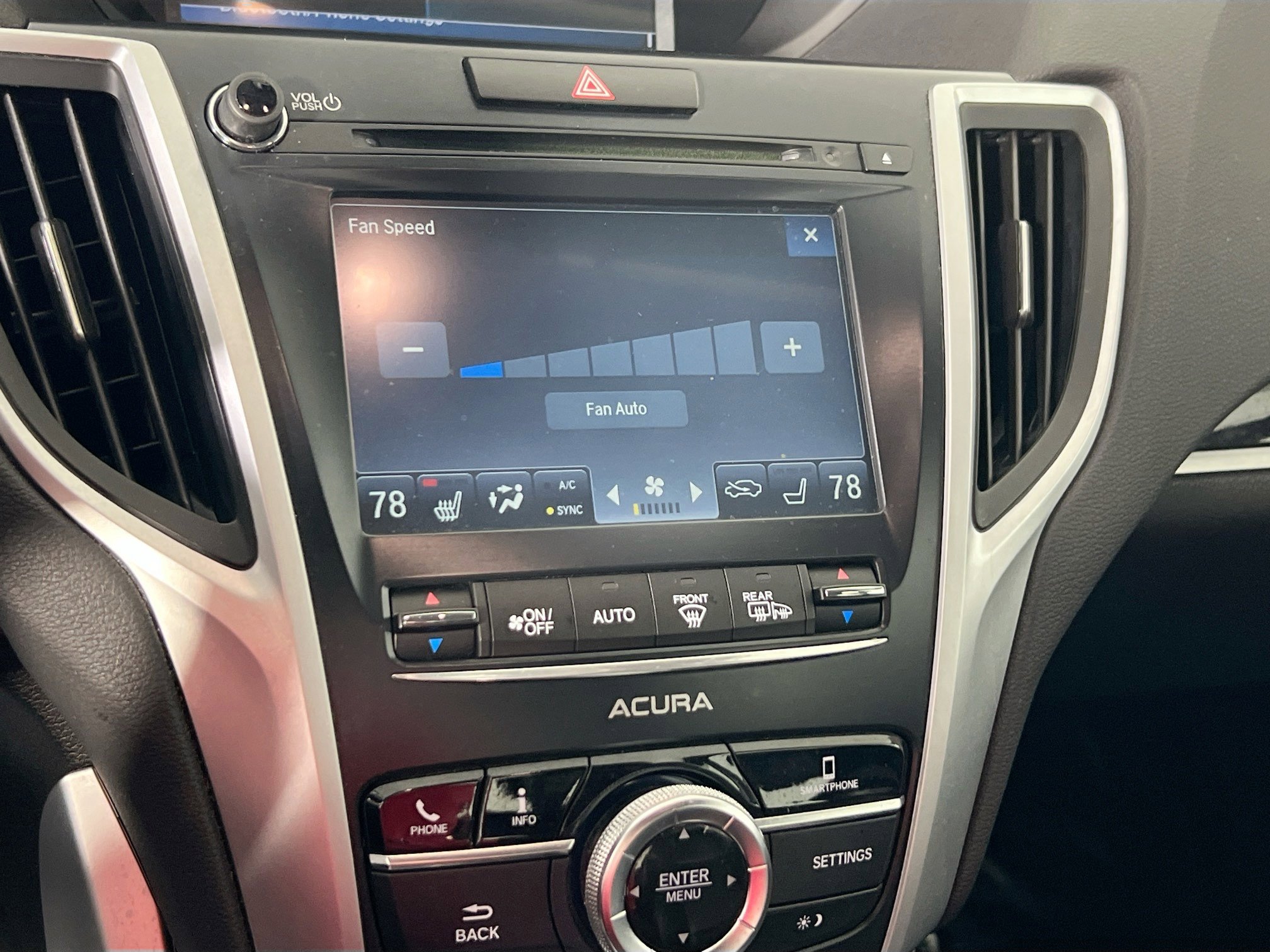 Used 2018 Acura TLX V6 SH-AWD image 15