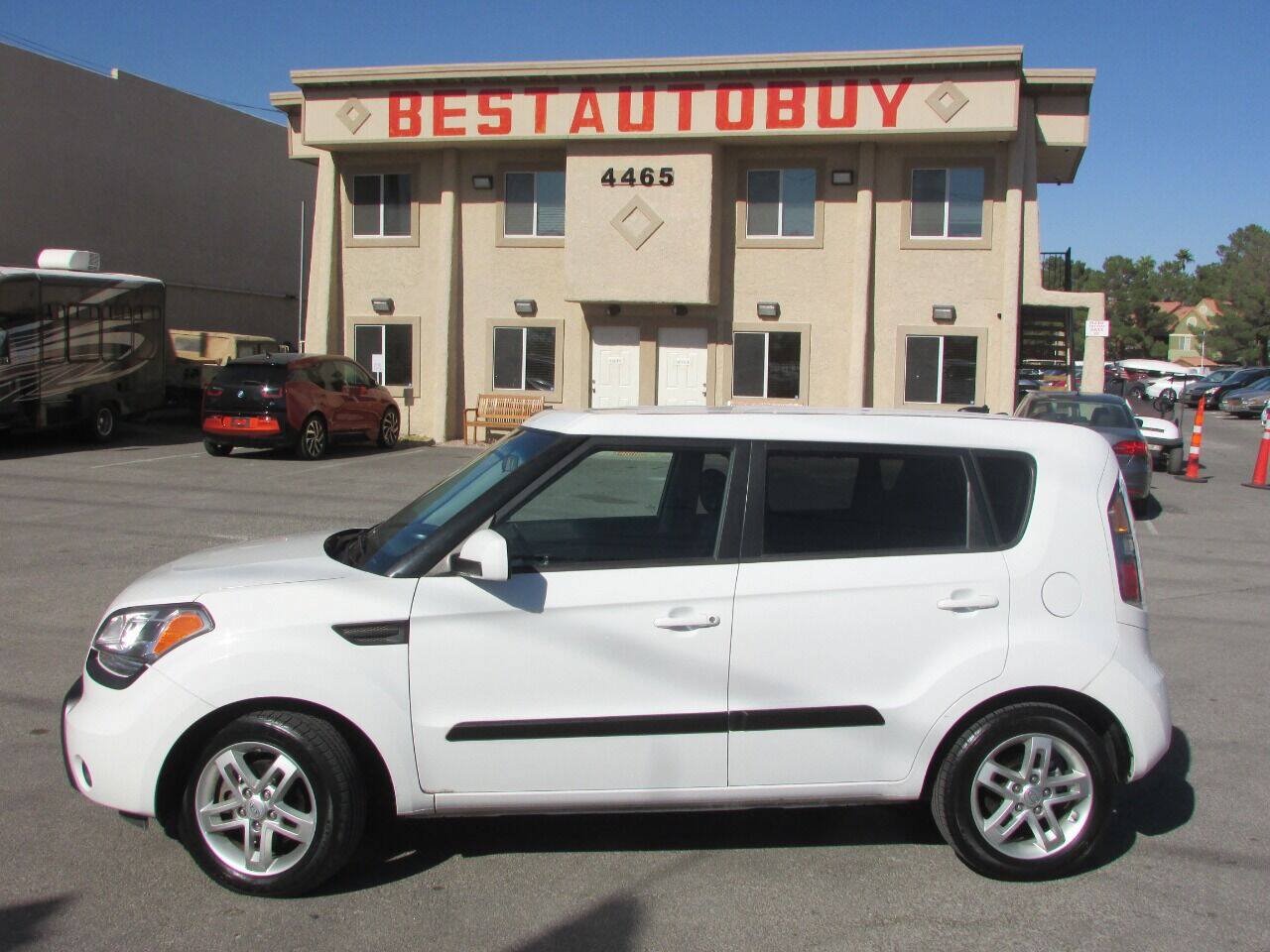 Used 2011 Kia Soul + w/ Audio Pkg FWD image 3