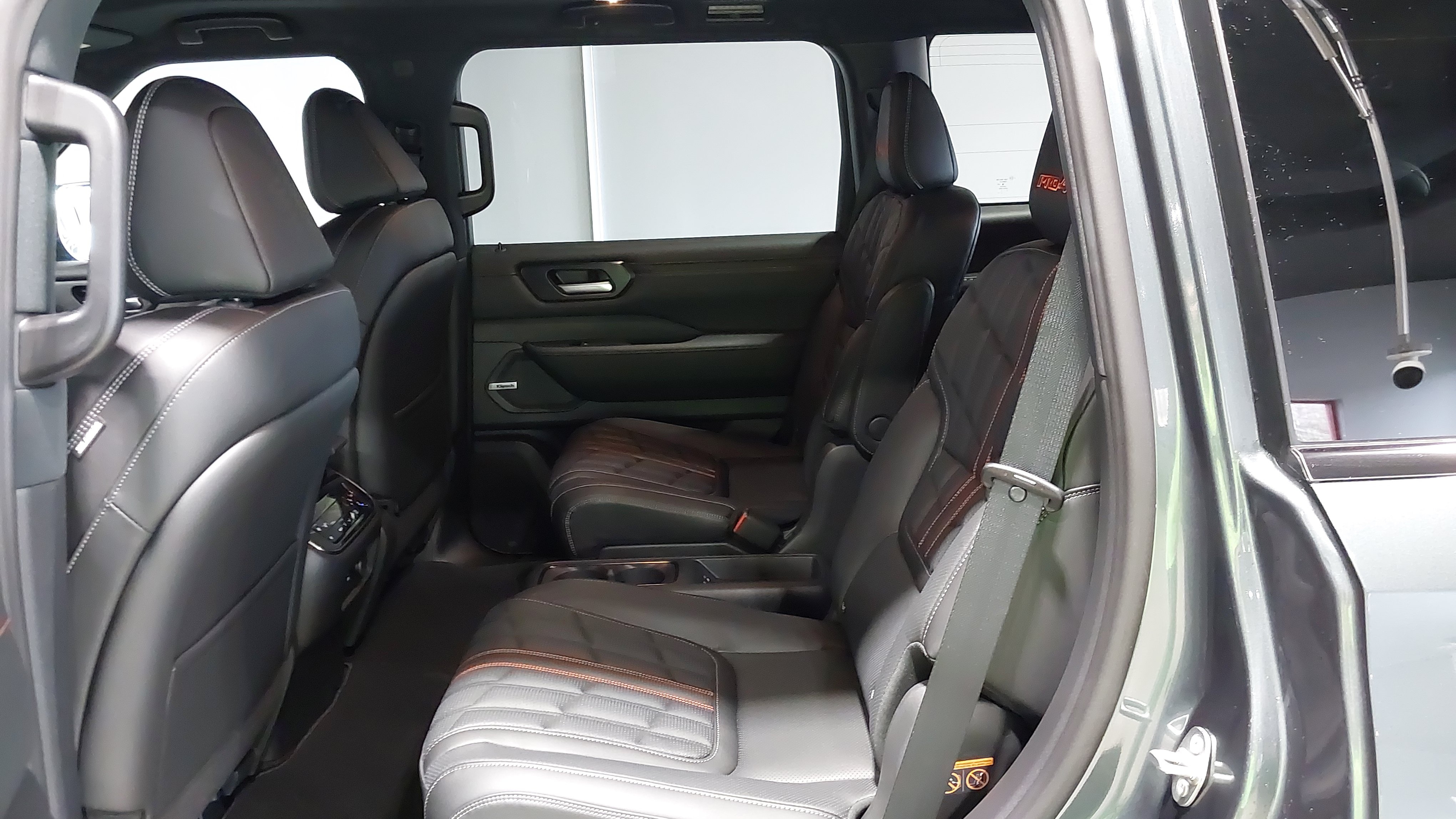 New 2026 Nissan Armada PRO-4X AWD/4WD image 21