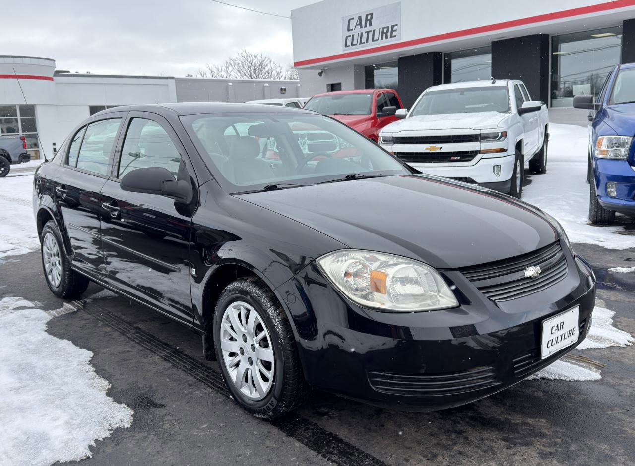 Used 2009 Chevrolet Cobalt LS w/ Protection Package FWD image 2