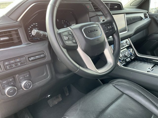 Used 2024 GMC Yukon Denali image 12