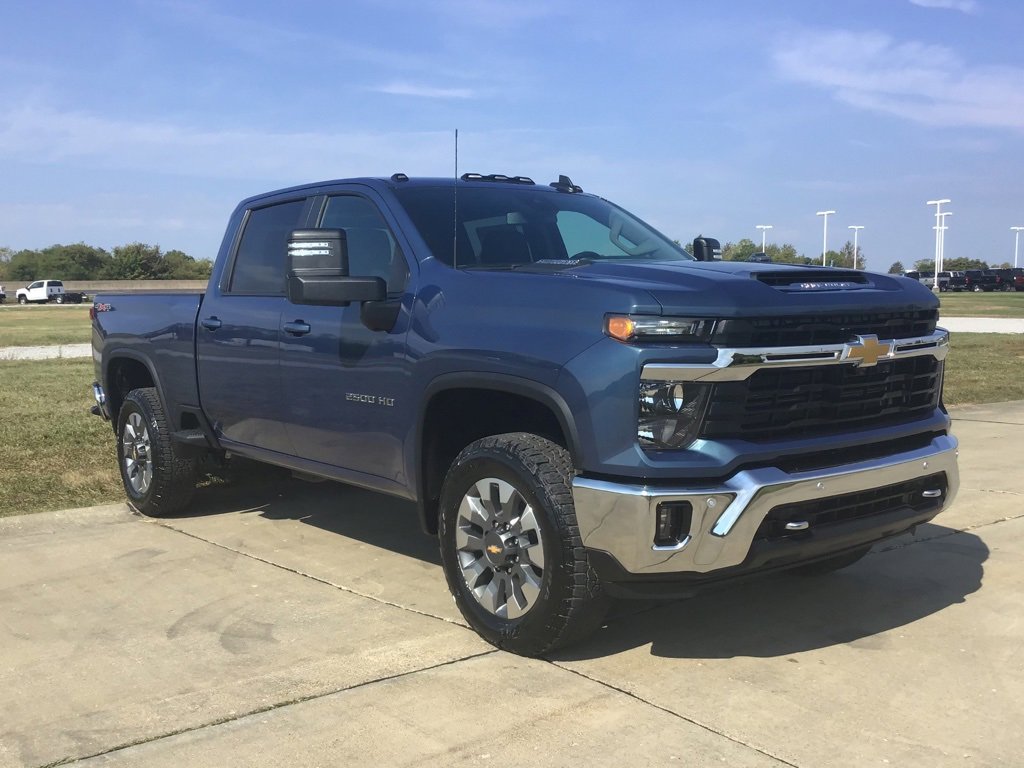 New 2026 Chevrolet Silverado 2500 LT image 1