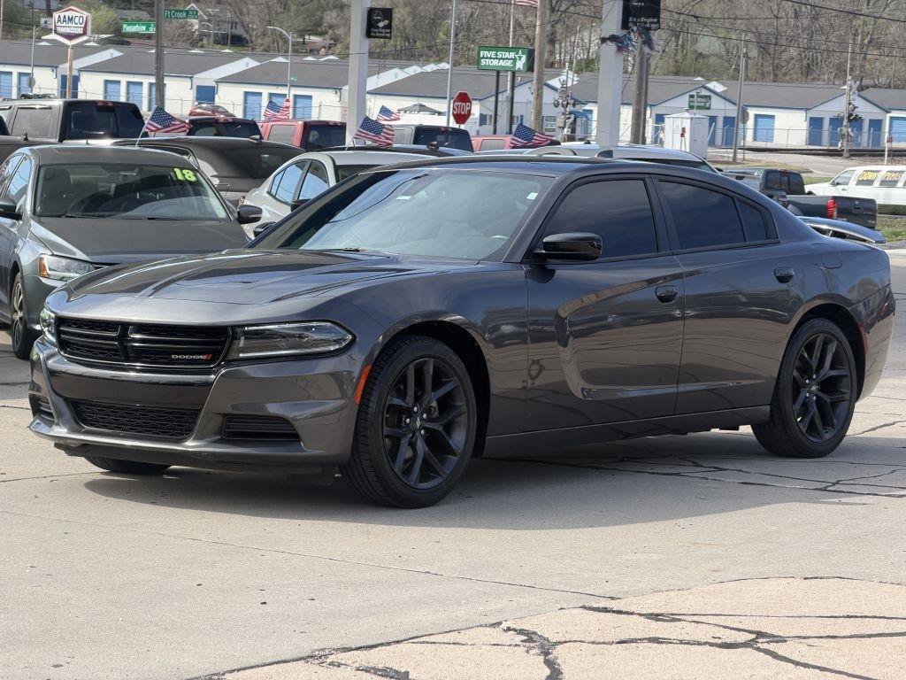 Used 2023 Dodge Charger SXT w/ Blacktop Package RWD image 3