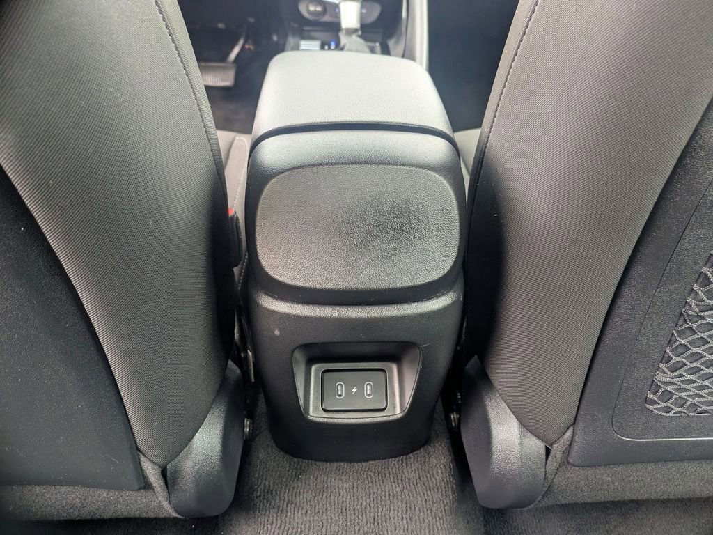 Used 2025 Hyundai Elantra SEL FWD image 34