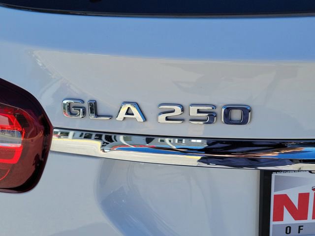 Used 2019 Mercedes-Benz GLA 250 4MATIC image 10