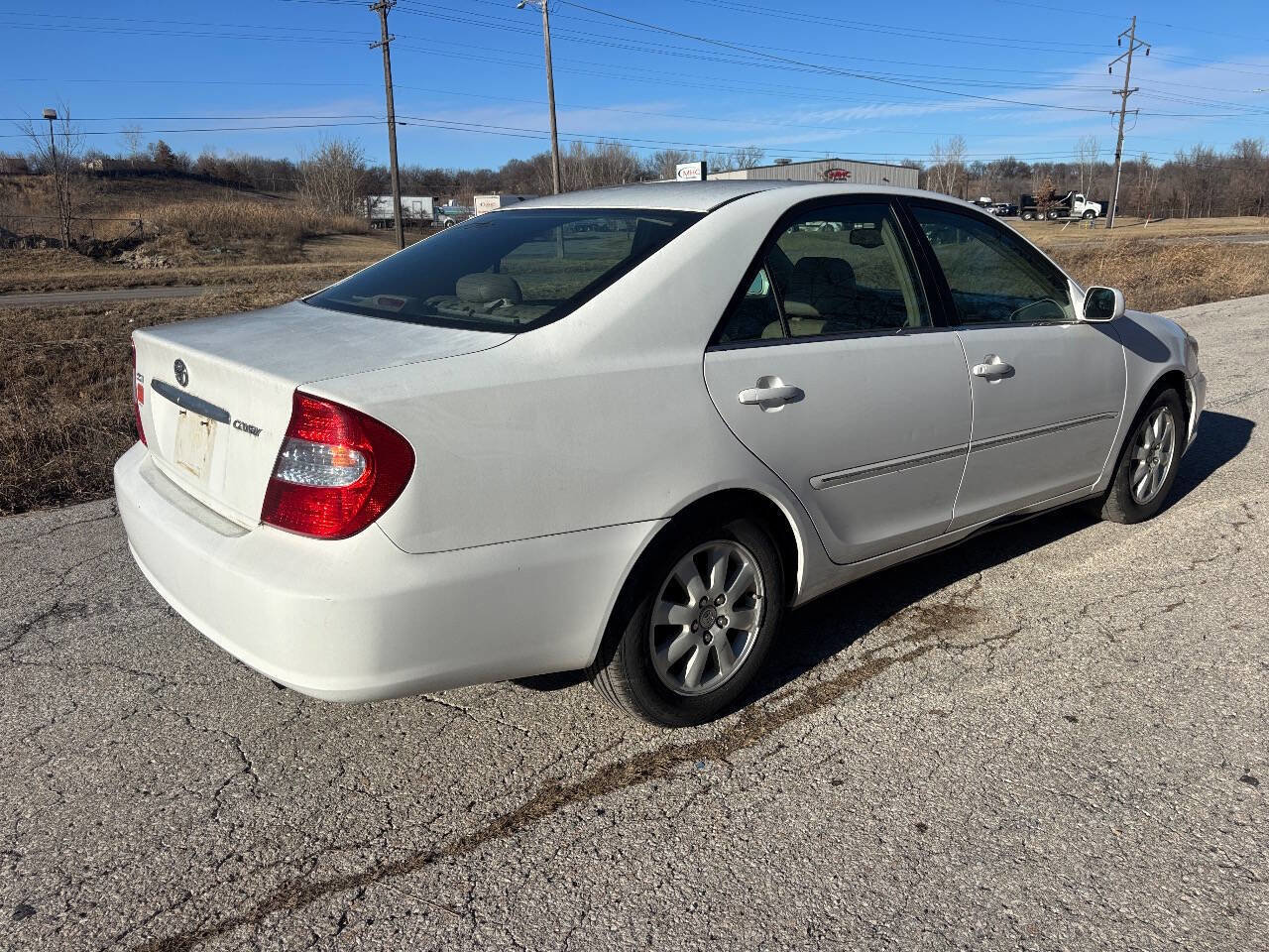 Used 2003 Toyota Camry XLE FWD image 6