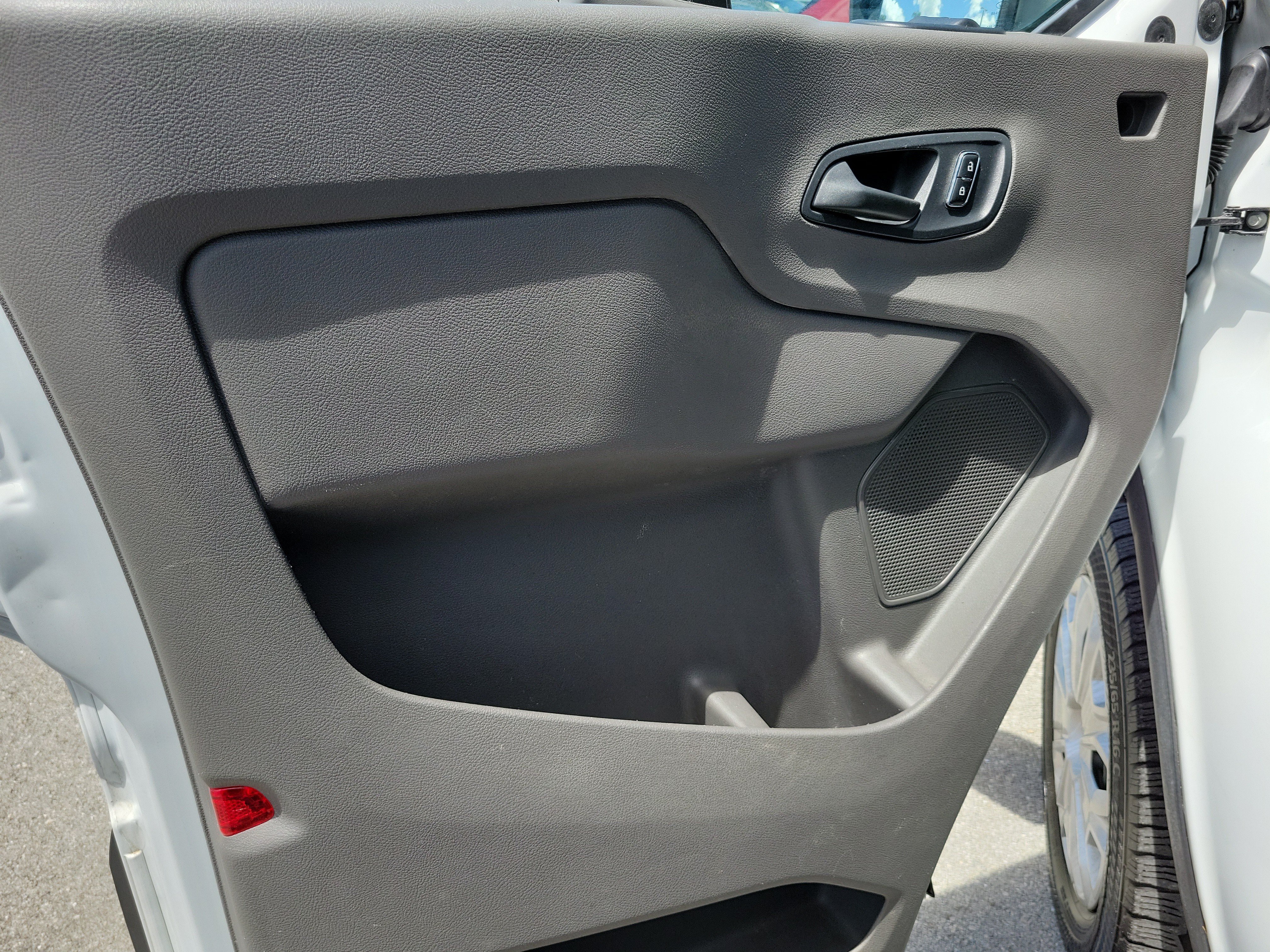 Used 2024 Ford Transit 250 Low Roof w/ Exterior Upgrade Package RWD image 25
