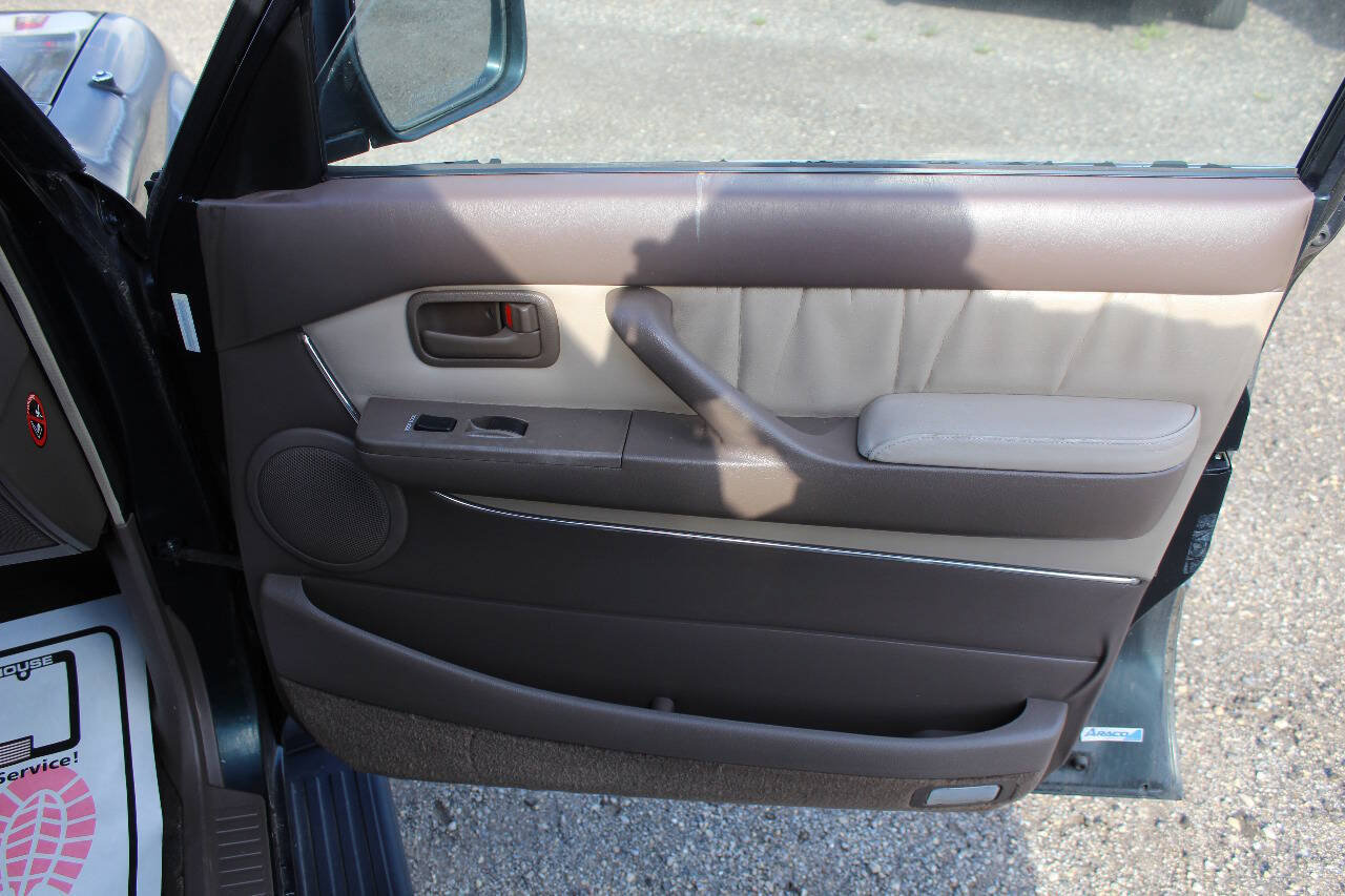 Used 1996 Toyota Land Cruiser AWD/4WD image 22