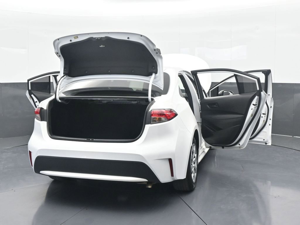Used 2022 Toyota Corolla LE image 70