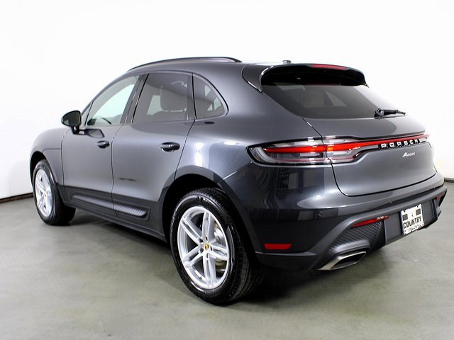 New 2026 Porsche Macan image 3