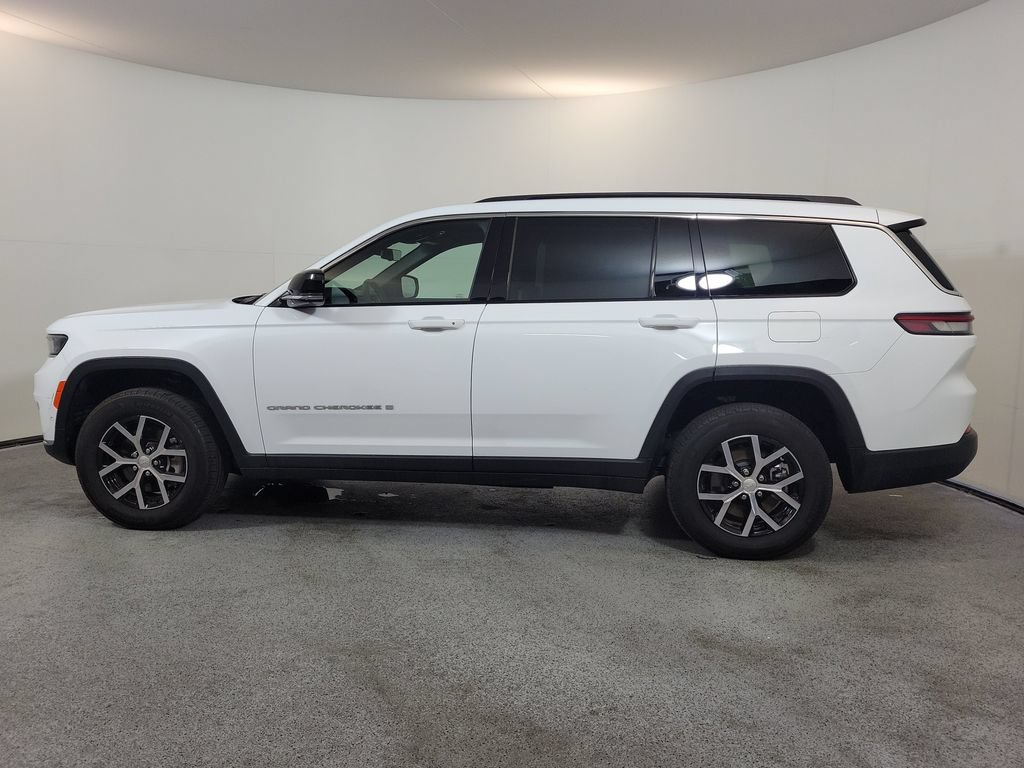 Used 2025 Jeep Grand Cherokee L Limited w/ Luxury Tech Group II RWD image 4