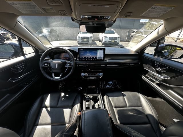Certified 2024 Lincoln Corsair AWD w/ Equipment Group 101A image 3