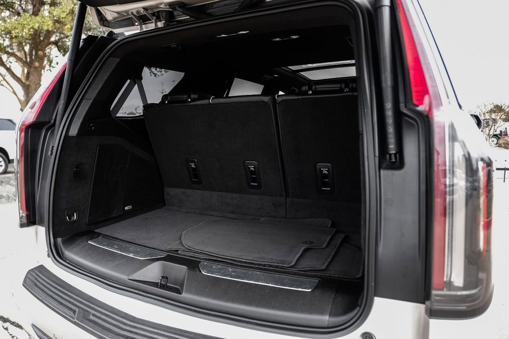 Used 2021 Cadillac Escalade Premium Luxury w/ Driver Assist Tech Package AWD/4WD image 60