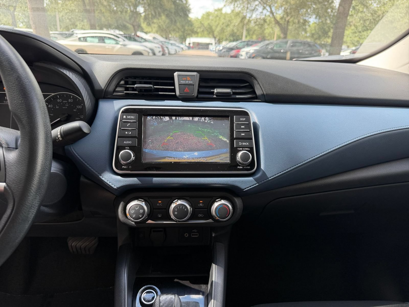 Used 2025 Nissan Versa SV FWD image 16