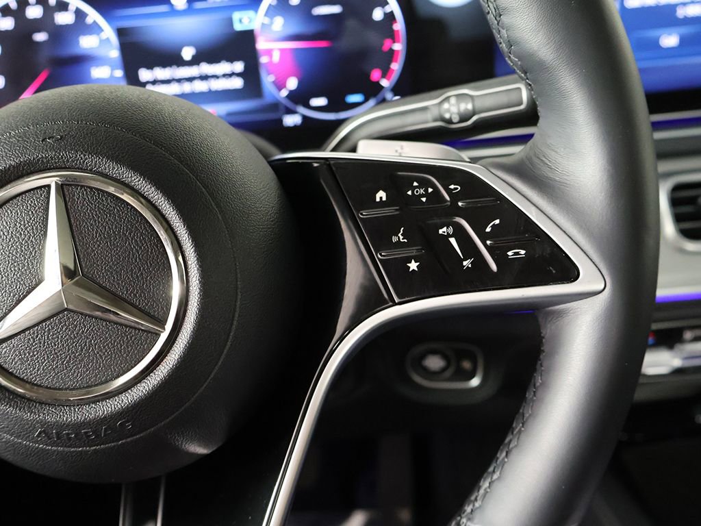 Used 2024 Mercedes-Benz GLE 450 4MATIC w/ AMG Line Exterior image 42