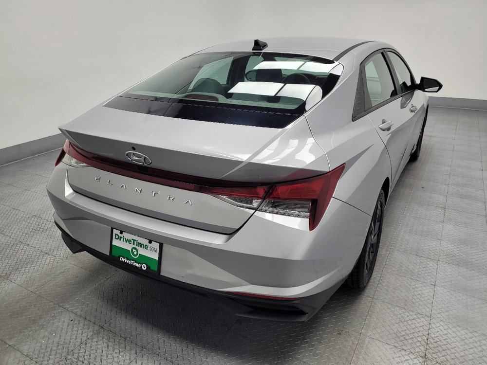 Used 2022 Hyundai Elantra SEL FWD image 7