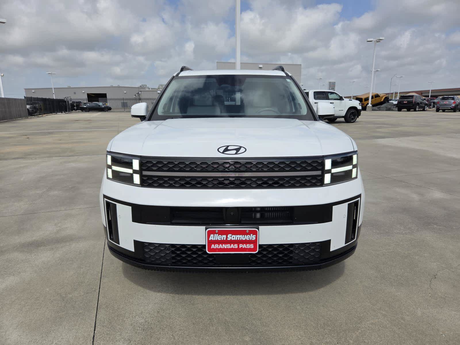 Used 2024 Hyundai Santa Fe Calligraphy FWD image 8