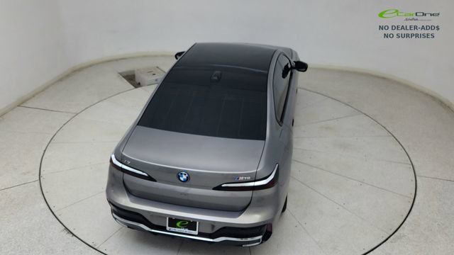 Used 2024 BMW i7 M70 w/ Executive Package image 81