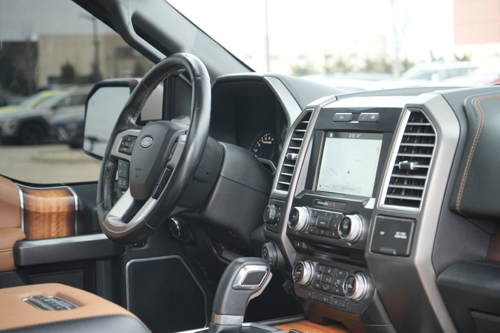 Used 2016 Ford F150 Limited image 12